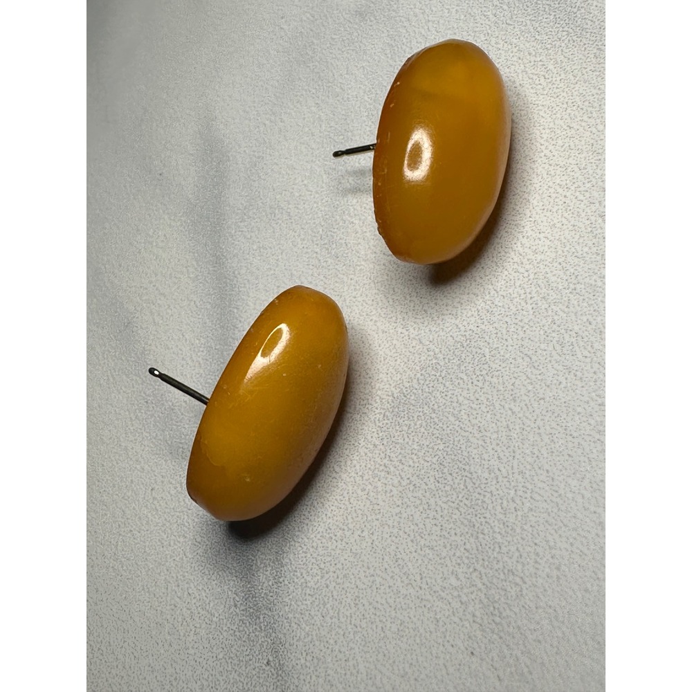 Vintage 14K Gold Baltic Butterscotch Amber Oval Cabochon Stud Earrings